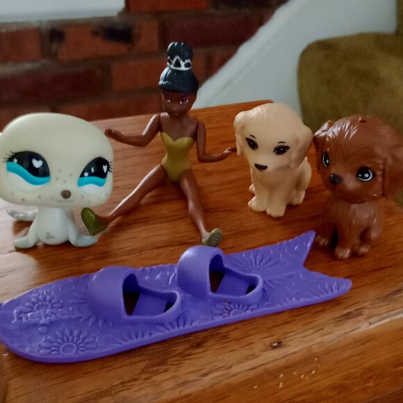 Doll Acessories/5 - Picture 1 of 7